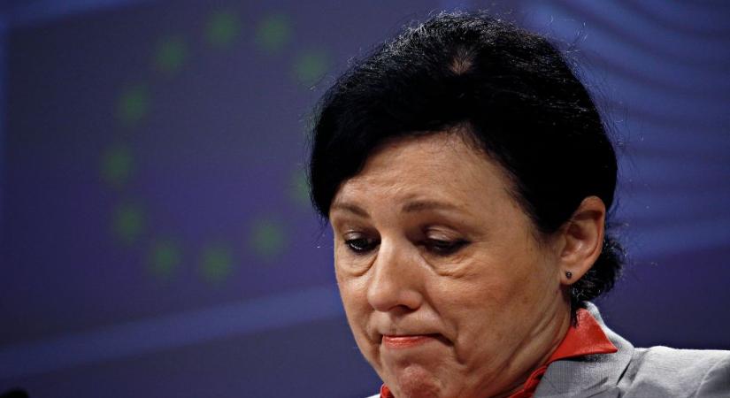 Elege lett, Vera Jourova kiszáll a brüsszeli politikából