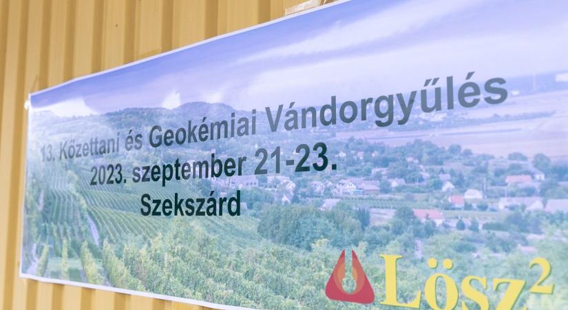 Az SZTE által szervezett, 13. Kőzettani és Geokémiai Vándorgyűlésen társadalmilag jelentős témákat boncolgattak