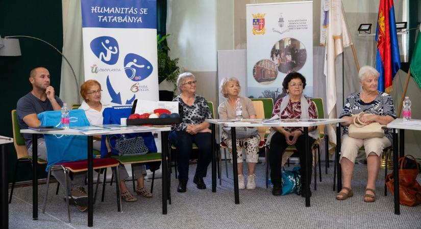 A kapcsolatépítés volt a célja a tatai civil találkozónak fotók