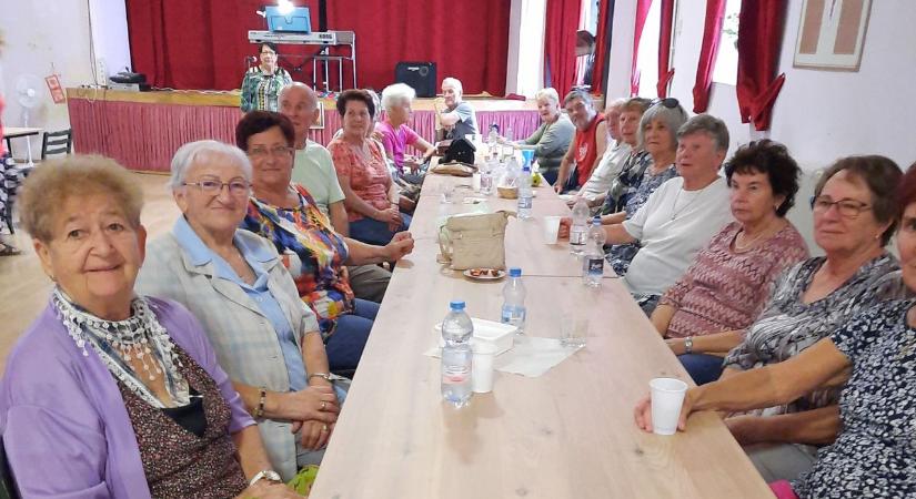 Szüreti bál előtti gulyásparti Székesfehérváron (galéria)