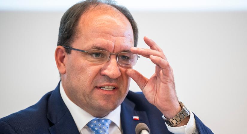 Kaució bevezetését kezdeményezik Brüsszelnél az ukrán gabonával kapcsolatban a V4 országai