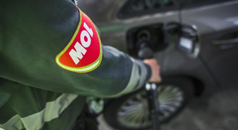 A bankok után a Mol is ultimátumot kapott a kormánytól!