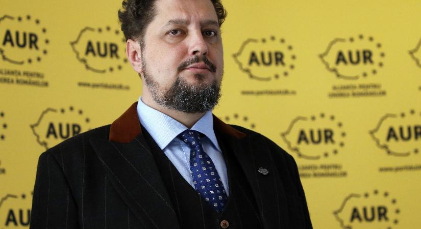 Az AUR „kirakatellenzékiséggel" vádolja az USR-t