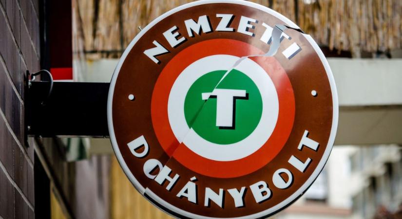 Józsefváros betiltaná az alkohol árusítását a nemzeti dohányboltokban