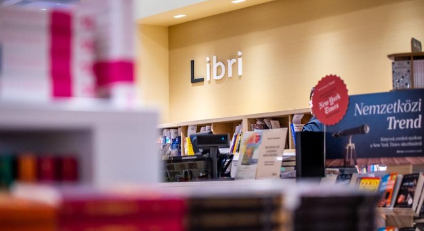 Ismét ingyen oszt könyvet a diákoknak a Libri