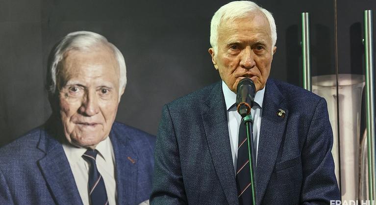 Az FTC kiállítással és róla szóló könyvvel köszöntötte legendáját