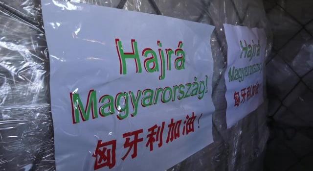 Hadházy Ákos szerint használhatatlanok a korábban megvett lélegeztetőgépek, ezért venne most újakat a honvédség