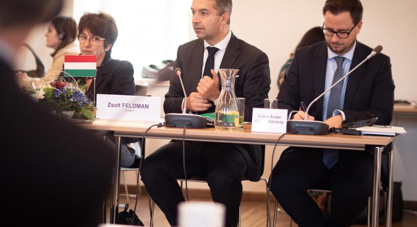 Döntött a V4: közösen lépünk fel az ukrán gabonaimporttal szemben