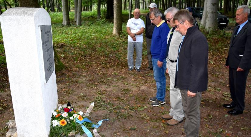 A fél évszázada történt repülős tragédiára emlékeztek