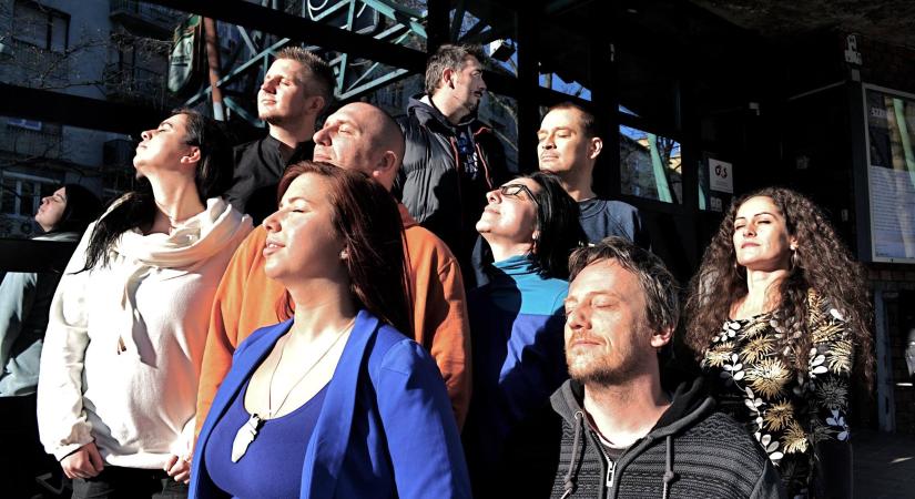 “Szeretnénk folytatni a munkát!” – Schilling Árpád és Vidovszky György is a Kávával dolgozik