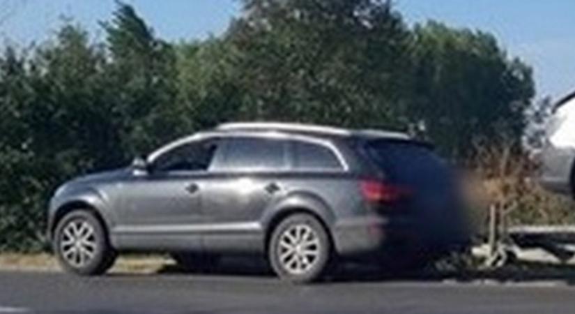 Megláttak egy Audit a berettyóújfalui rendőrök, amit maga után húzott, attól ők is elképedtek - fotó