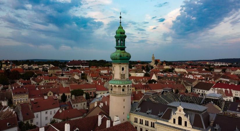 Neonáci szervezetek tartanak gyűlést októberben Sopronban