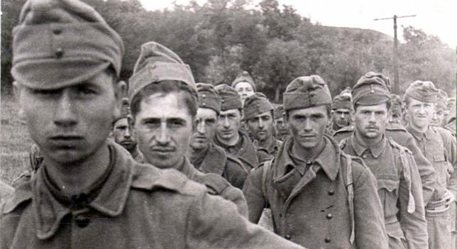 Tizenkilenc hősi halott magyar katonát exhumáltak Gátéren