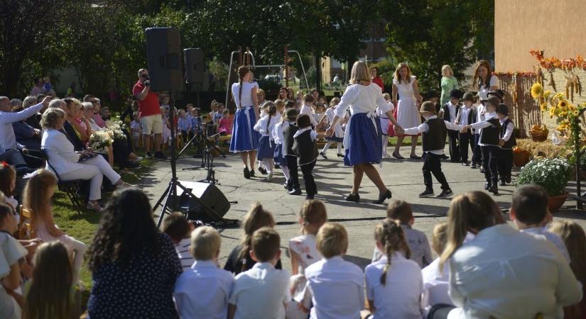 Hatvanban negyvenöt éves lett az óvoda, ahová a polgármester is járt