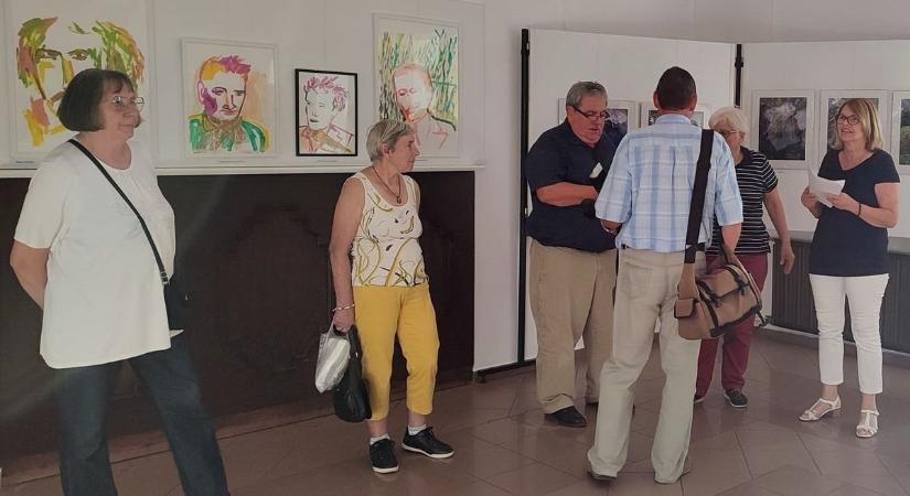 Keretkészítésnél leeső sarokdarabok a festőművész modelljei