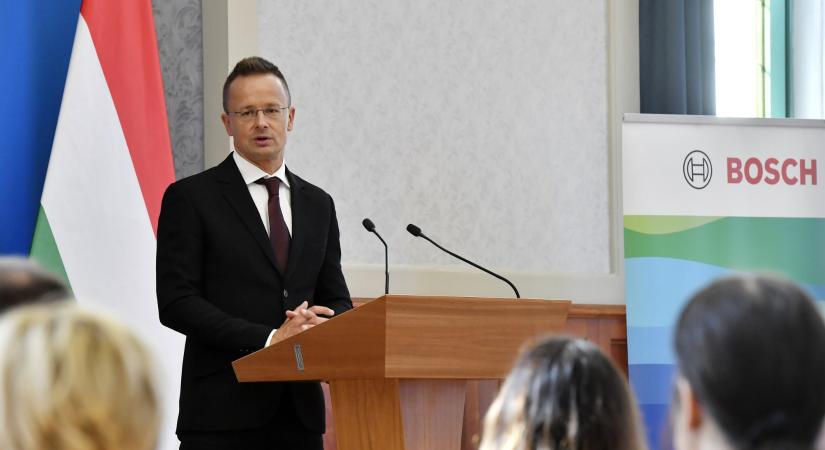 Bekérette a magyar nagykövetet Szijjártó kijelentései miatt a szlovák külügyminisztérium