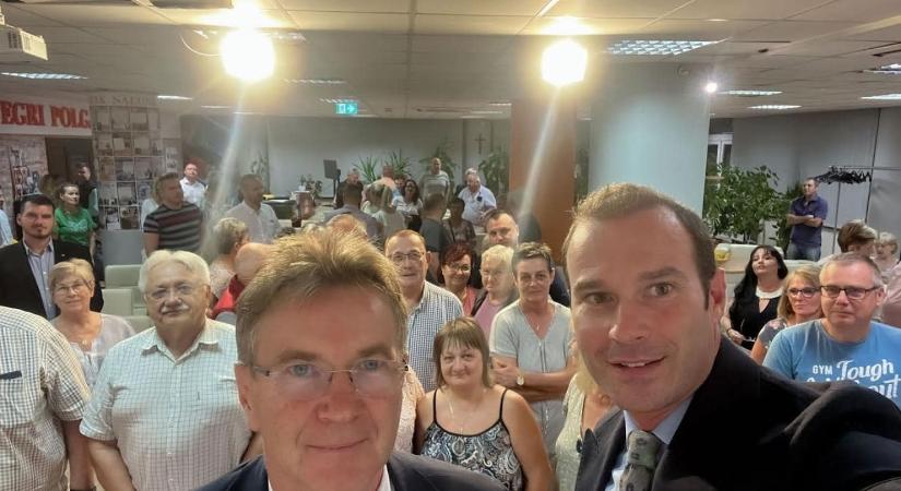 Ráfordult az egri Fidesz a kampányra, Pajtók Gábor és Hollik István rúgta be a motort