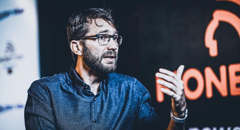 Gauder Milán az Átriumról: “Pengeélen fogunk táncolni”