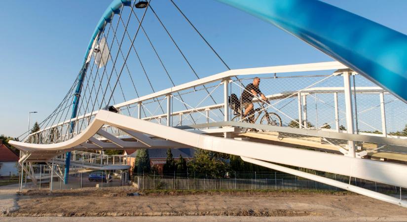 Újabb milliós kártérítéseket fizet Győr Borkai szuperhídja miatt