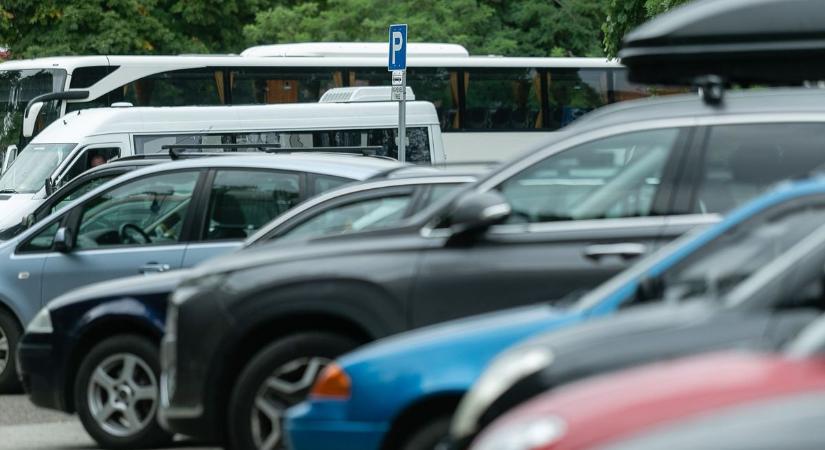 Változik a parkolás Szilvásváradon a Nemzeti Vágta miatt