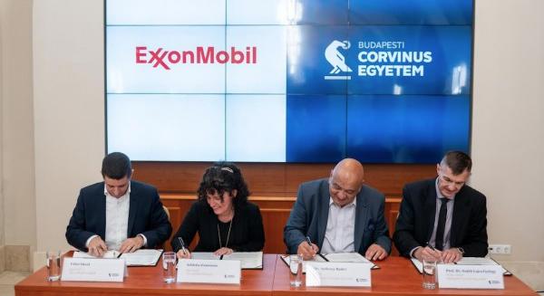 Stratégiai megállapodást írt alá a Corvinus és az ExxonMobil