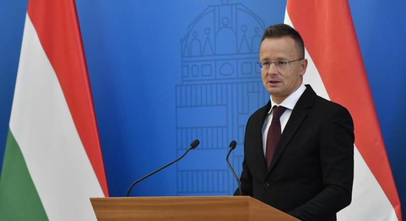 Szijjártó Péter egy kicsit beavatkozott Szlovákia belügyeibe, a pozsonyi külügy bekérette a magyar nagykövetet
