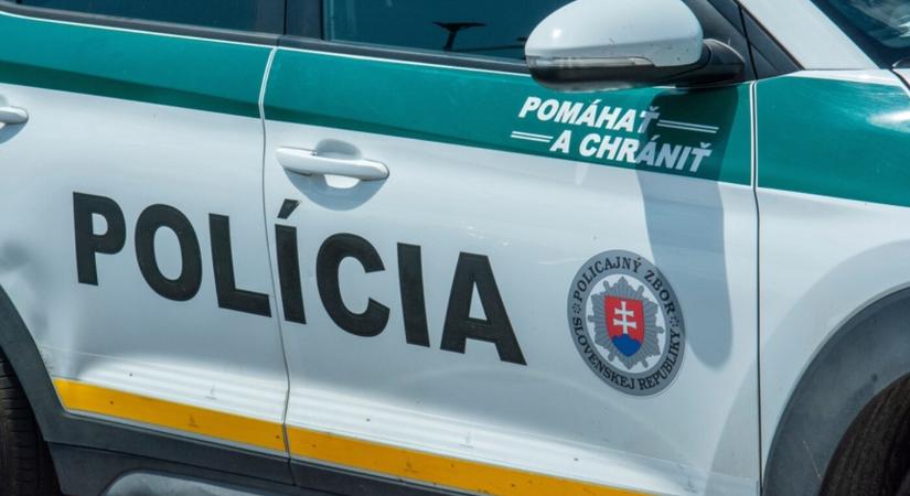 Rendőrautóban végzett feleségével – a felelős rendőrök már ismerik büntetésüket