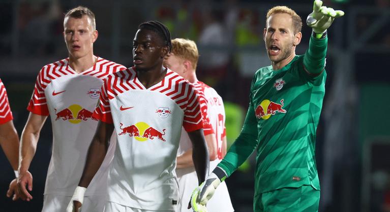 Magyar válogatott kapusát dicsérte az RB Leipzig edzője