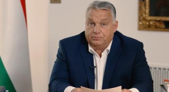 Orbán Viktor: novemberben közel fél havi nyugdíjjal többet visz a postás