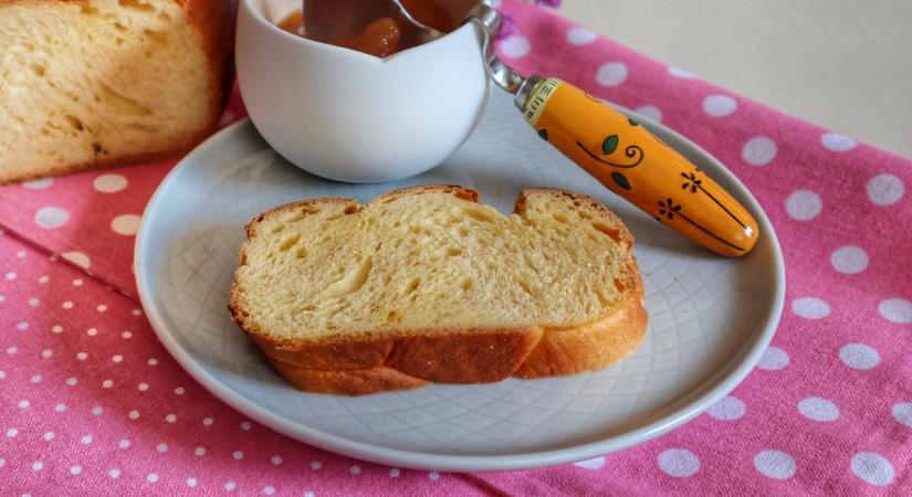 Laktózmentes ételek: fonott kalács recept