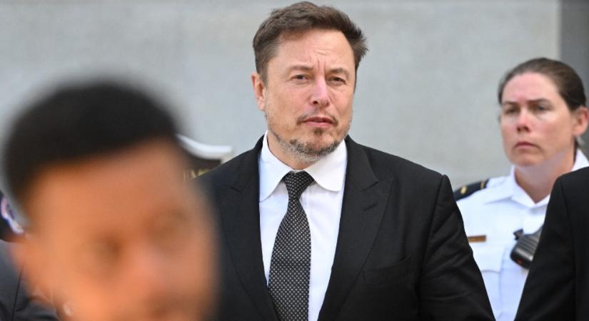 Elon Musk kirúgta az X választási biztonsági csapatát