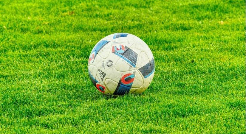 Őrjöngenek az ukránok! Az UEFA visszaengedi versenysorozataiba a 17 éven aluli orosz labdarúgókat