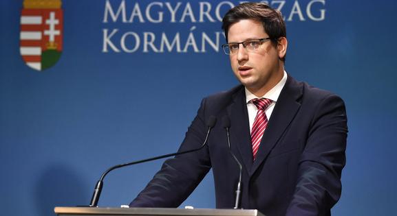 A kormány a nyugdíjemeléssel a nagyrabecsülését fejezi ki a nyugdíjasok felé