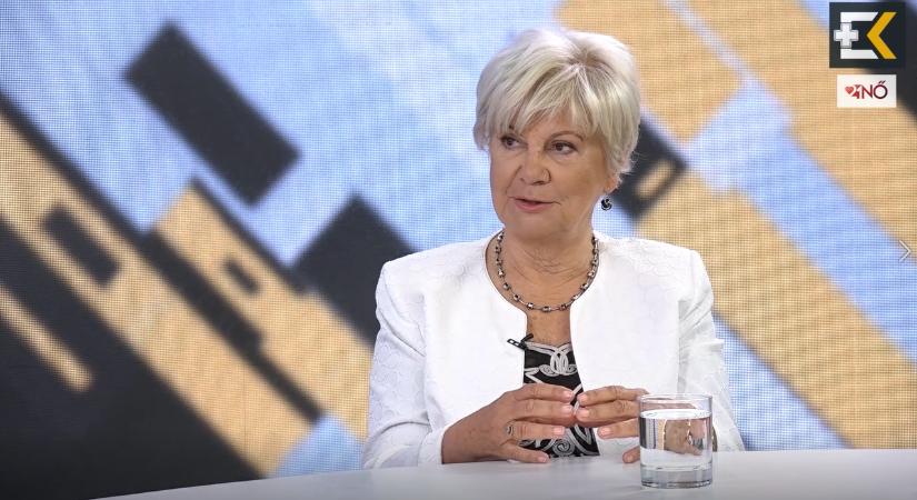 Szerény, halk szavú, de ha megszólal, a teljes tudományos világ odafigyel rá – Kondorosi Éva interjú