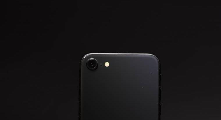 Kiderülhetett, mit nyújt majd az iPhone SE 4