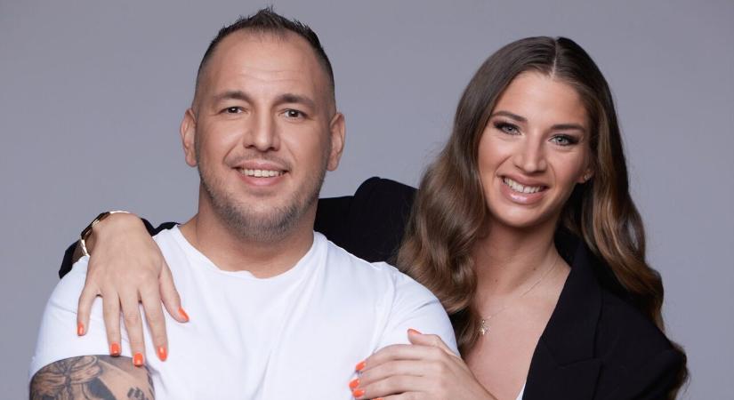 Curtiséknél az összes házimunkát a barátnője végzi