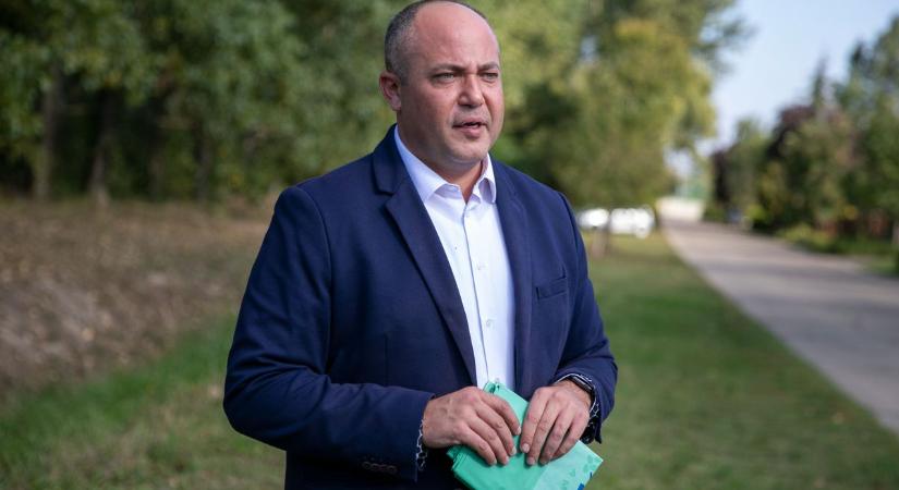 Osztják az ingyenes lombzsákot Debrecenben, mutatjuk, mikor, hol lehet átvenni őket
