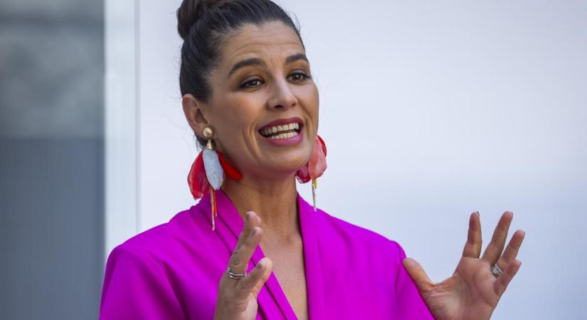 Ördög Nóra felpofozott egy férfit egy balatoni szórakozóhelyen: „Megkapta, amit érdemelt, többször is!” – videó