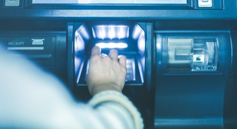 Brutális támadás indult itthon a bankszámlák ellen