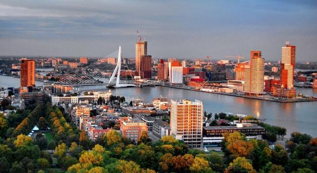 Lövöldözés volt egy rotterdami kórházban, ketten súlyosan megsérültek