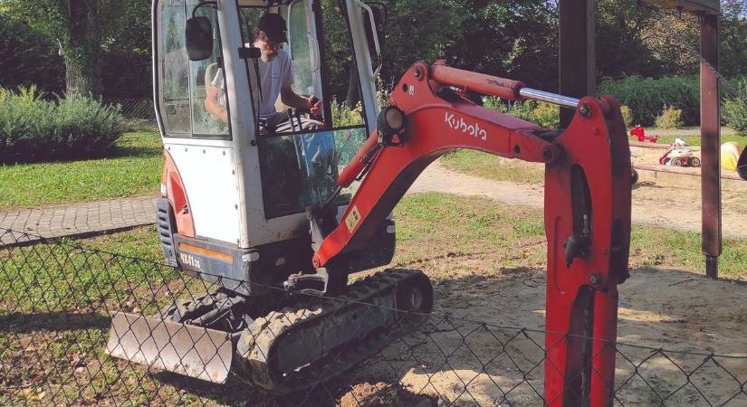 Játszótereket újítanak fel Badacsonytomajon