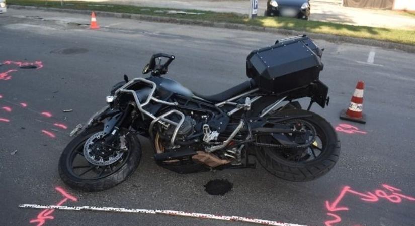 Nem adta meg az elsőbbséget a keszthelyi autós, a motoros súlyosan megsérült