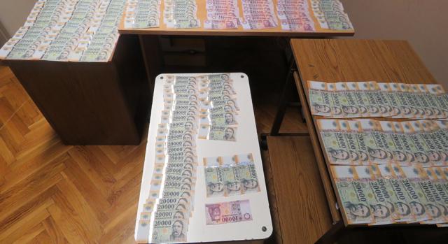 Több tízmilliót csalhatott ki áldozataitól egy pápai unokázós csaló