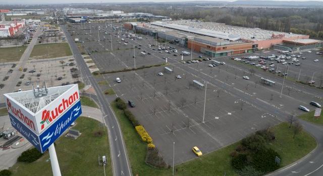 Kipaterolta az Auchan a gyorsulási versenyeket és nézőiket parkolóiból