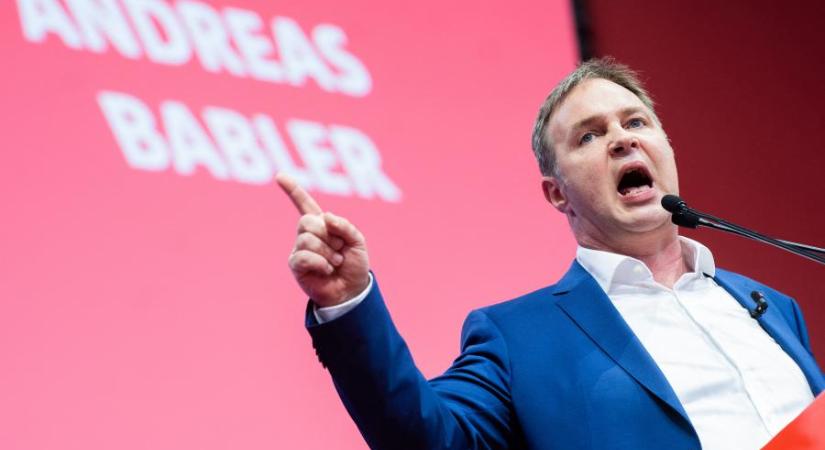 Súlyos politikai baleset érte az osztrák szociáldemokrata pártot