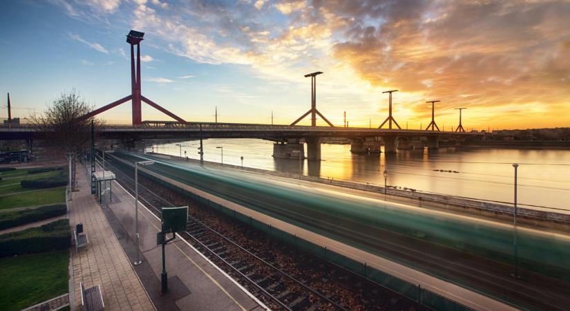 Több ezer autós foghatja a fejét: hetekre teljesen felborul a budapesti közlekedés