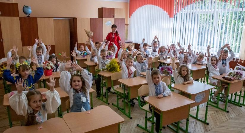 Máig kellett eldönteniük a pedagógusoknak, hogy maradnak-e vagy nem