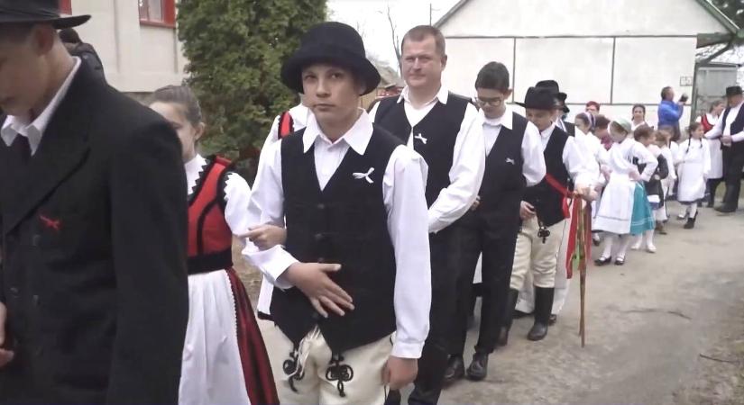 Kulturprogramme für Jung und Alt – Deutsche Traditionen werden in Fünfkirchen bis zum Ende des Jahres fortgesetzt / Kulturális programok kicsiknek és nagyoknak – az év hátralévő részében is folytatódik a német hagyományőrzés Pécsett