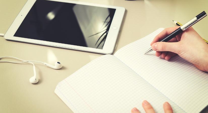 Bútora: a diákoknak ismerniük kell az új technológiákat és az interakciót