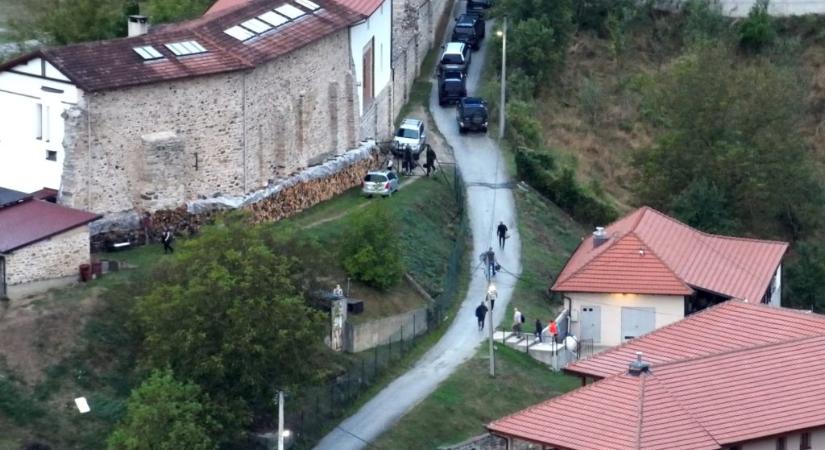 Beismerte a koszovói szerb politikus, hogy ő szervezett fegyveres támadást koszovói rendőrök ellen